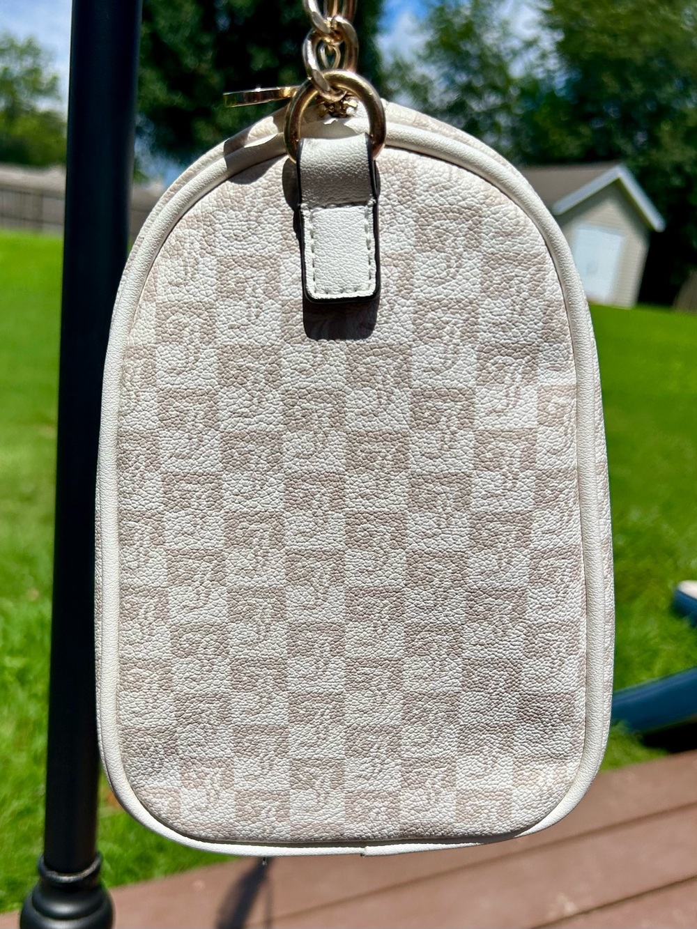 Juicy Couture Signature J Logo Geo Sandstone Crossbody & Handbag - Picture 3 of 16
